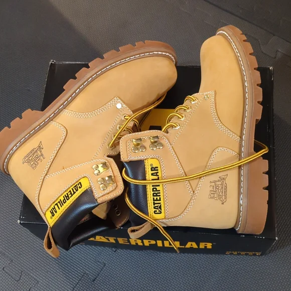 NEW. Caterpillar Second Shift Work Boots - Picture 3 of 8